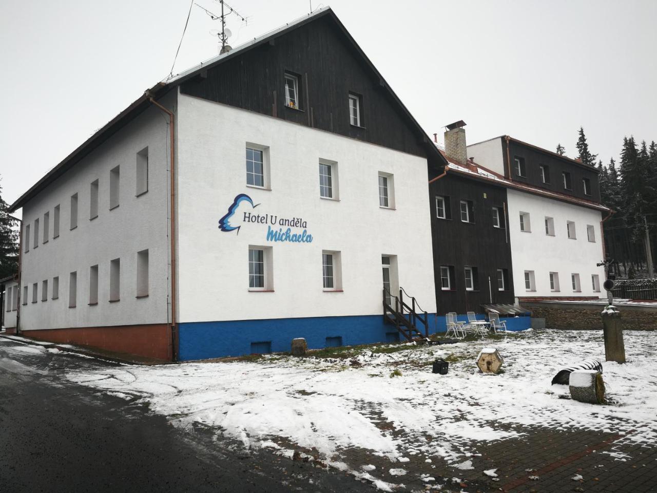 Hotel U Andela Michaela Javorná Zewnętrze zdjęcie