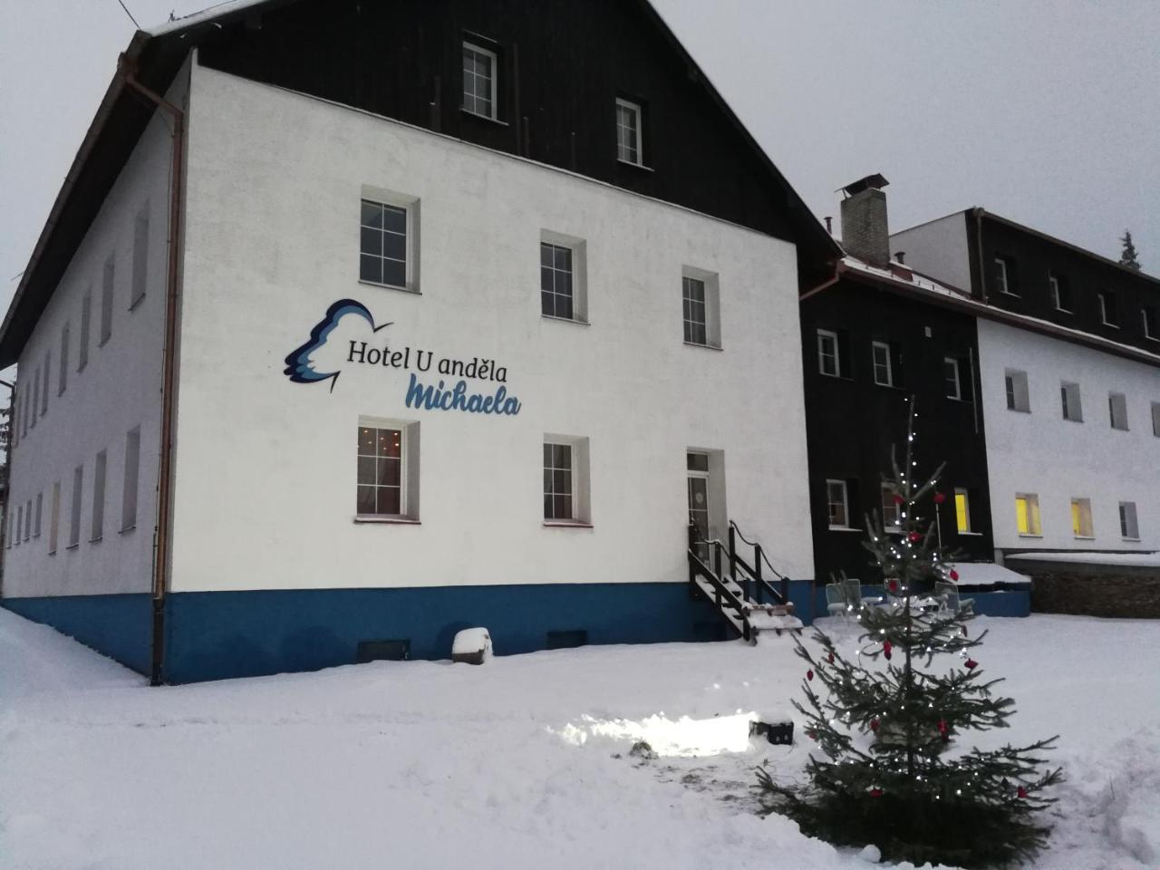 Hotel U Andela Michaela Javorná Zewnętrze zdjęcie